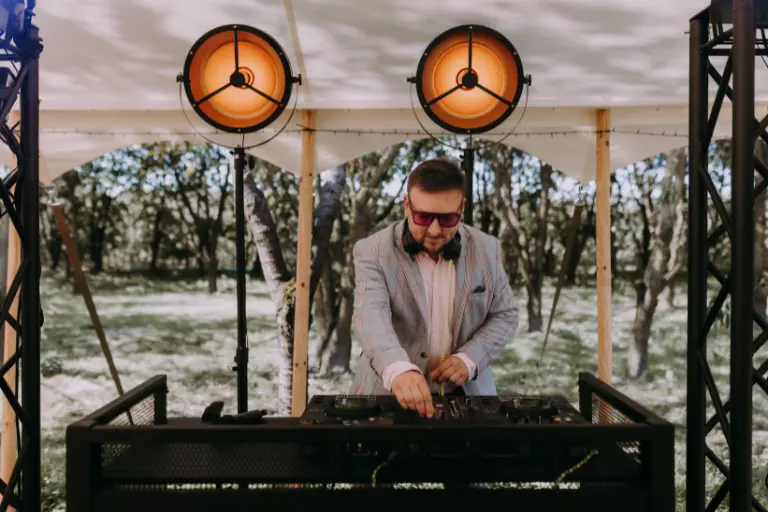 DJ na wesele cena